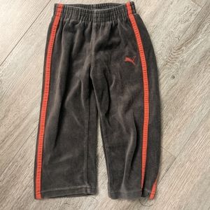 2 for 5$ Boy puma pant 2 old